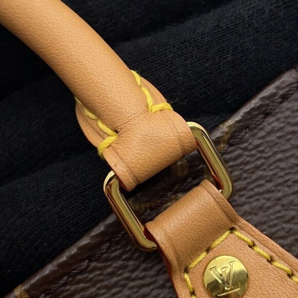 LOUIS VUITTON Petit Sac Plat Monogram Brown M69442 - Picture 8 of 15